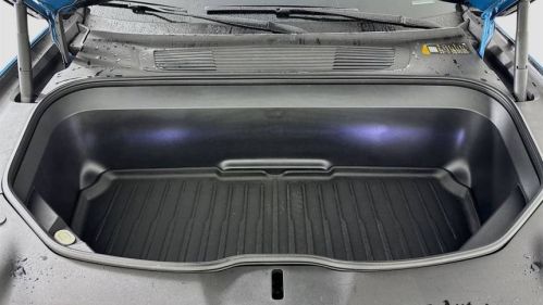 2023 Rivian R1S - Images - 38