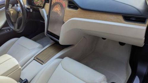 2018 Tesla Model S - Images - 23