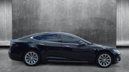2018 Tesla Model S - Images - 4