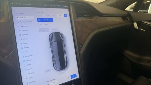 2021 Tesla Model S - Images - 8