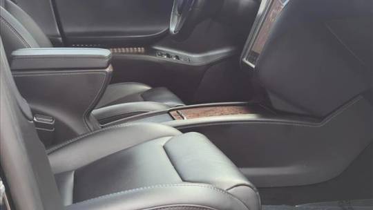 2018 Tesla Model S - Images - 19