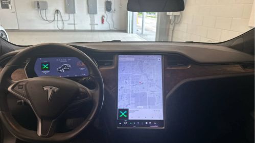 2021 Tesla Model S - Images - 11
