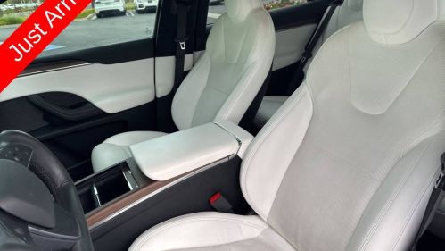 2022 Tesla Model X - Images - 4