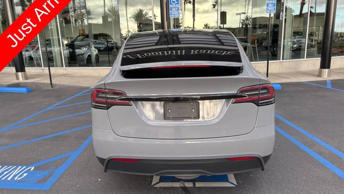 2022 Tesla Model X - Images - 8