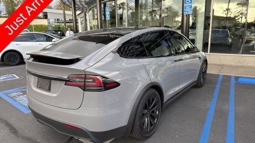 2022 Tesla Model X - Images - 9