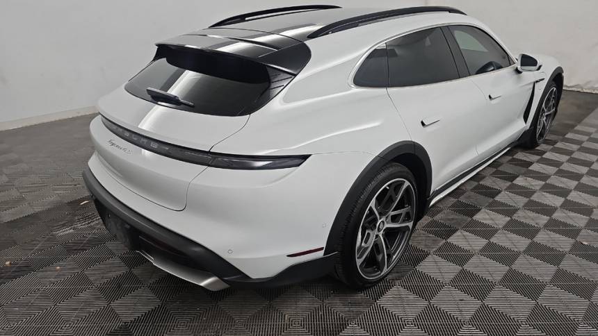 2023 Porsche Taycan - Images - 4