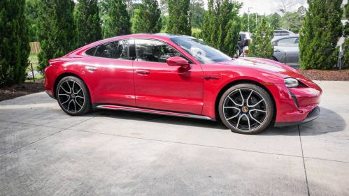 2024 Porsche Taycan - Images - 10