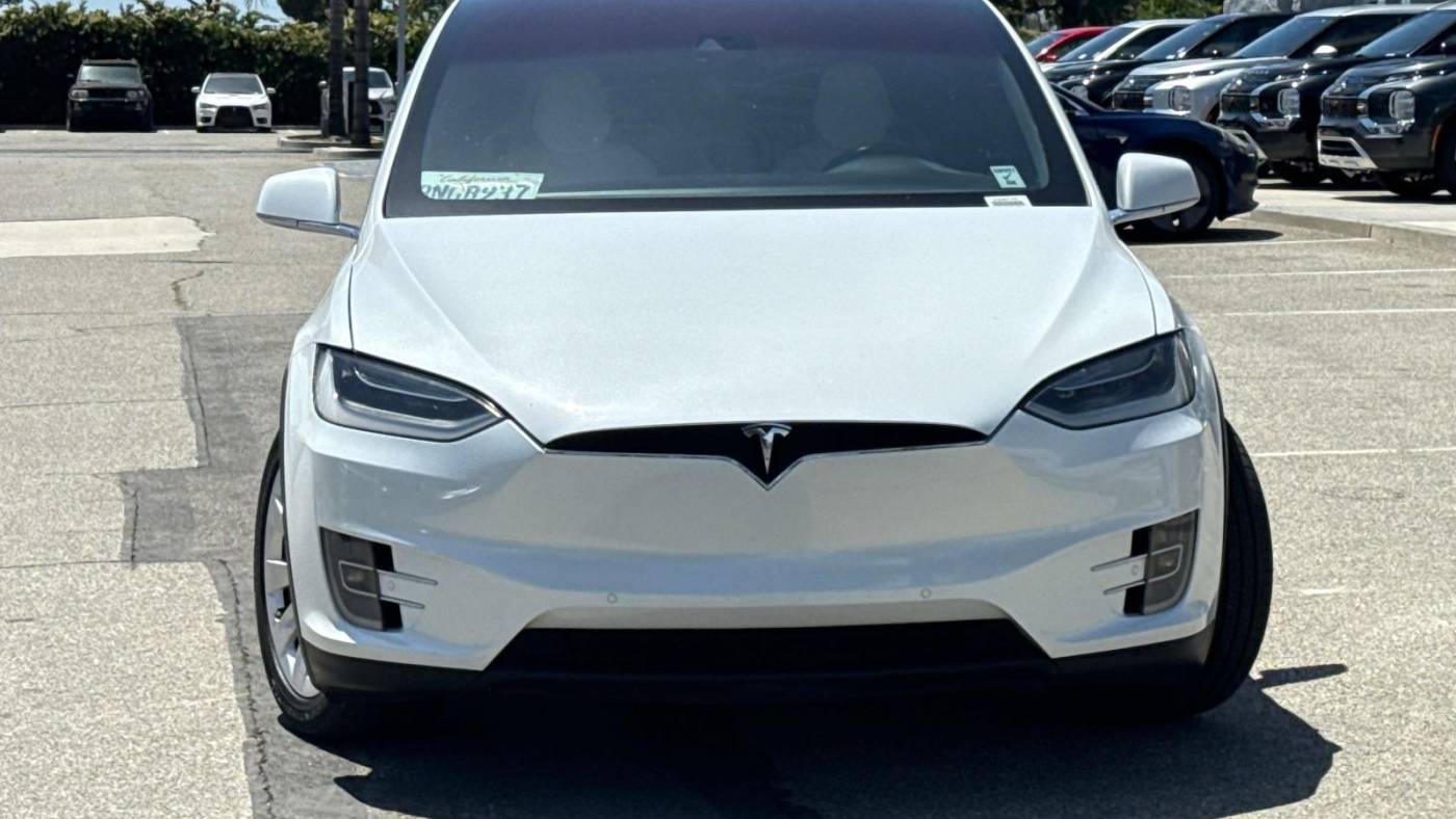 2016 Tesla Model X 5YJXCAE25GF015241