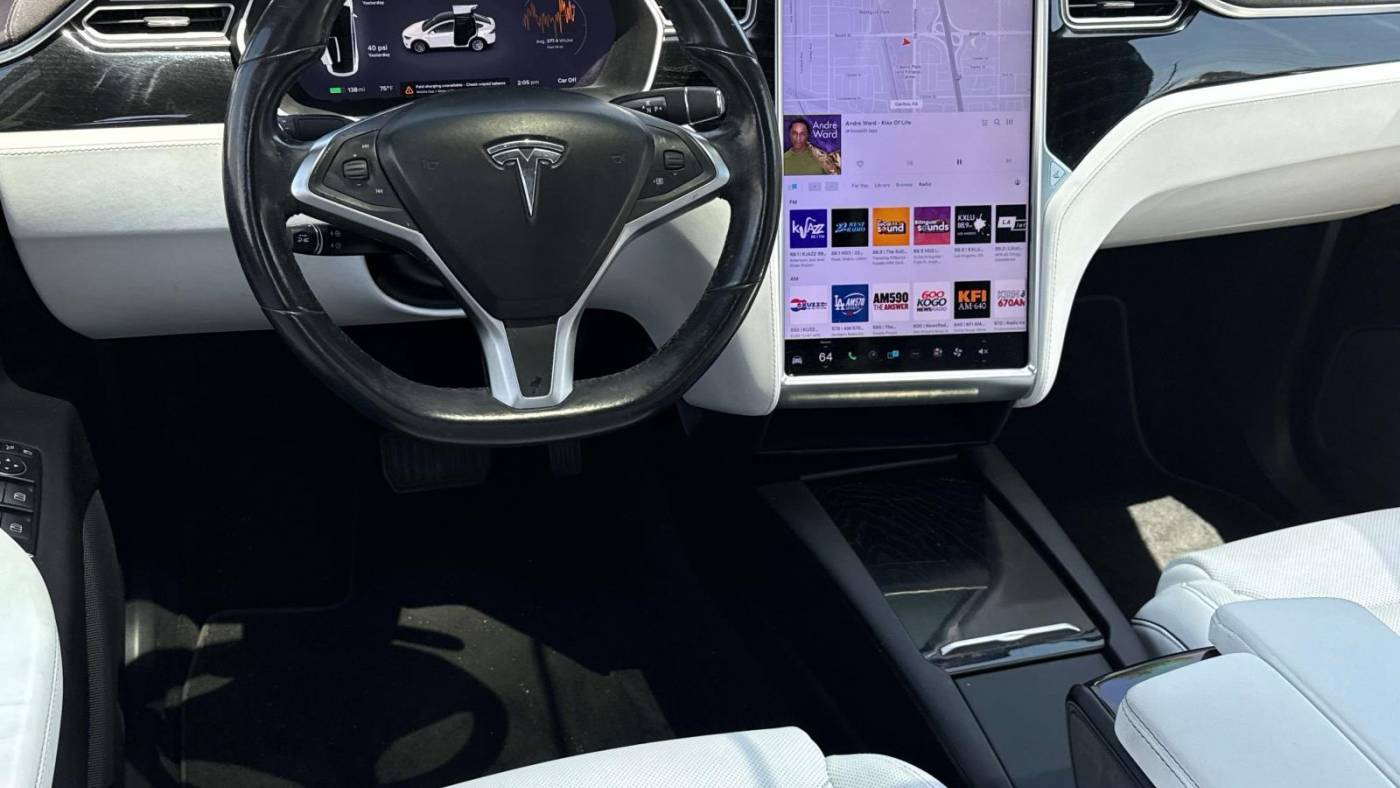 2016 Tesla Model X 5YJXCAE25GF015241