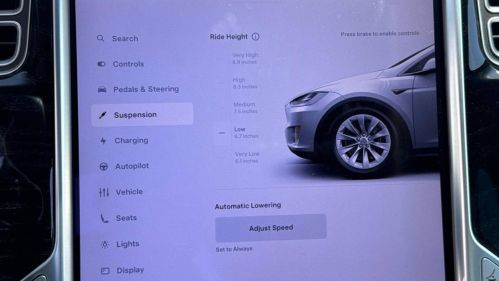 2016 Tesla Model X 5YJXCAE25GF015241