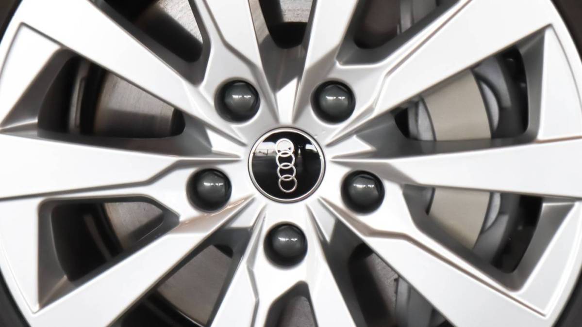 2025 Audi Q6 e-tron - Images - 5