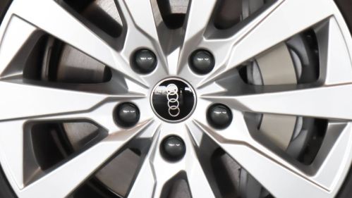 2025 Audi Q6 e-tron - Images - 5