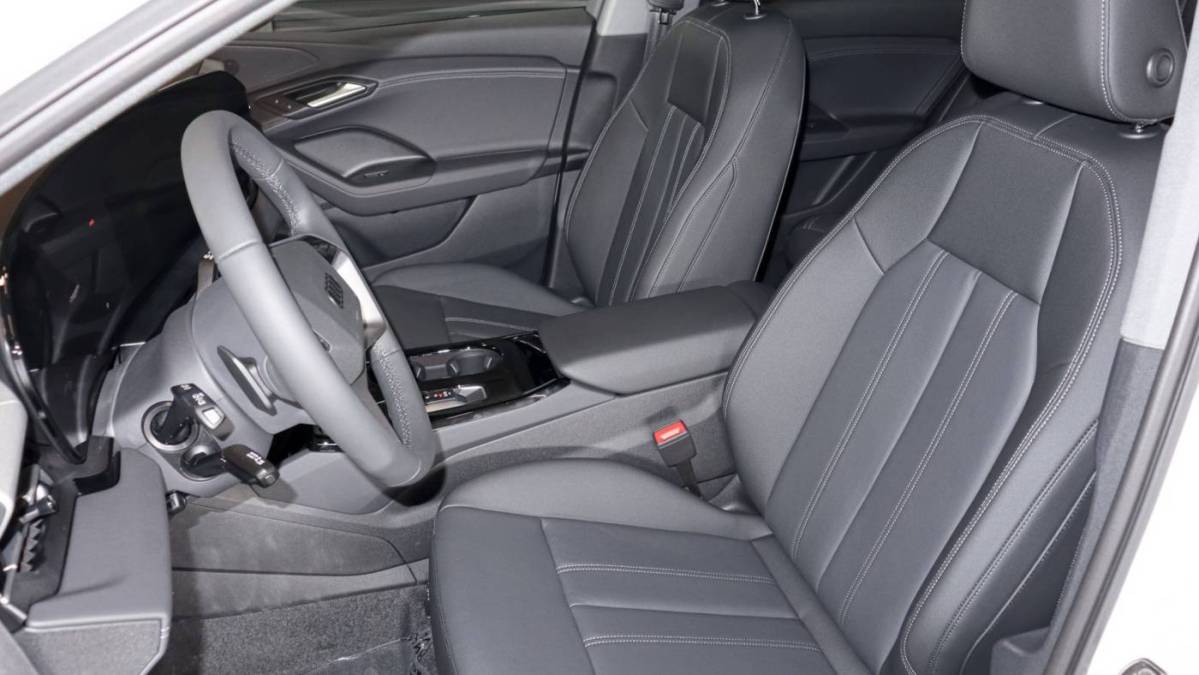 2025 Audi Q6 e-tron - Images - 7