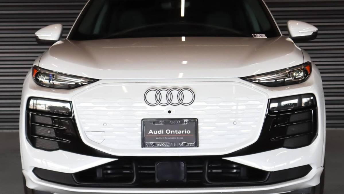 2025 Audi Q6 e-tron - Images - 12