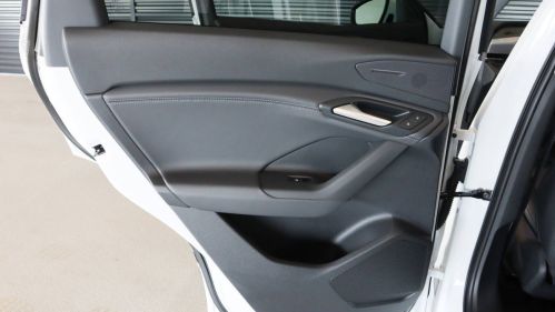 2025 Audi Q6 e-tron - Images - 26