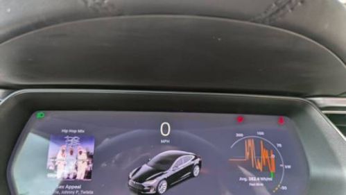 2018 Tesla Model S - Images - 11