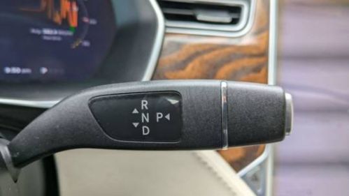 2018 Tesla Model S - Images - 12