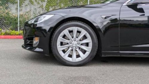 2018 Tesla Model S - Images - 24