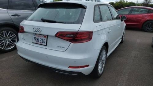 2016 Audi A3 Sportback e-tron - Images - 2