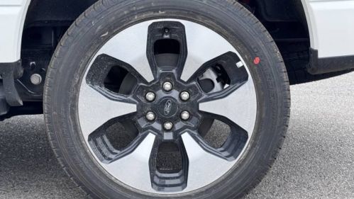 2025 Ford F-150 Lightning - Images - 14