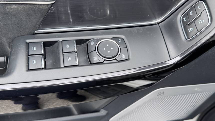 2025 Ford F-150 Lightning - Images - 17