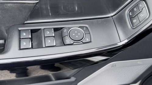 2025 Ford F-150 Lightning - Images - 17