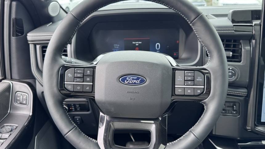 2025 Ford F-150 Lightning - Images - 22
