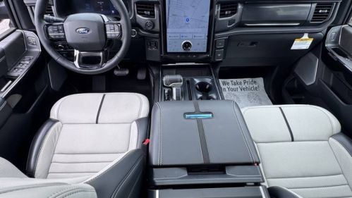 2025 Ford F-150 Lightning - Images - 27