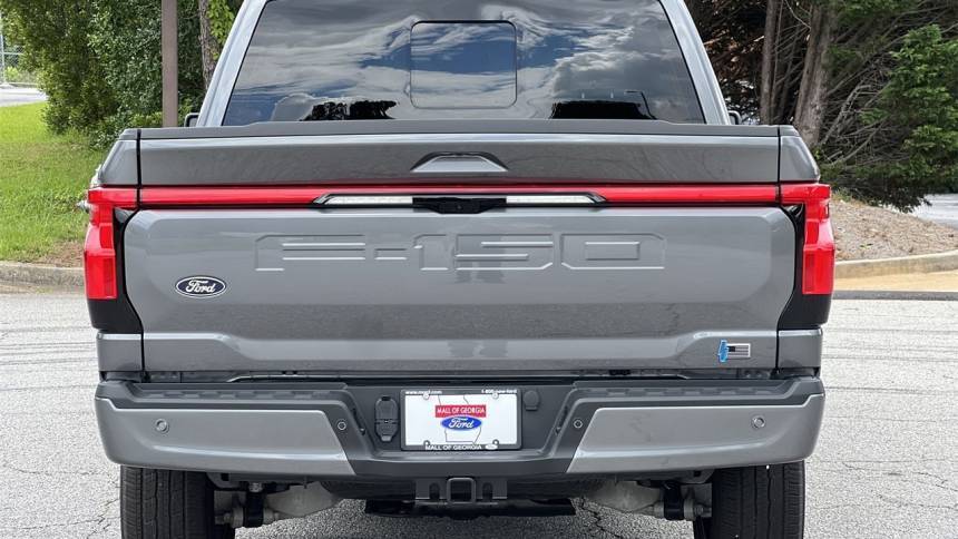 2025 Ford F-150 Lightning - Images - 38