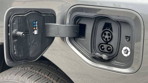 2025 Ford F-150 Lightning - Images - 43
