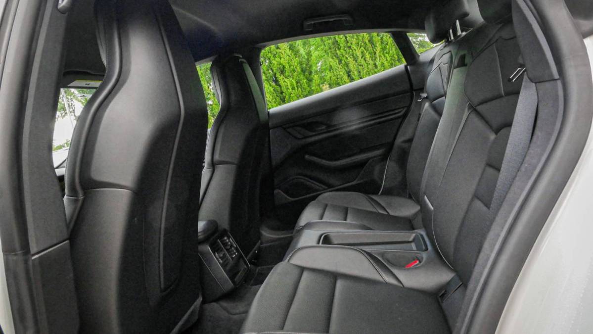 2024 Porsche Taycan - Images - 7