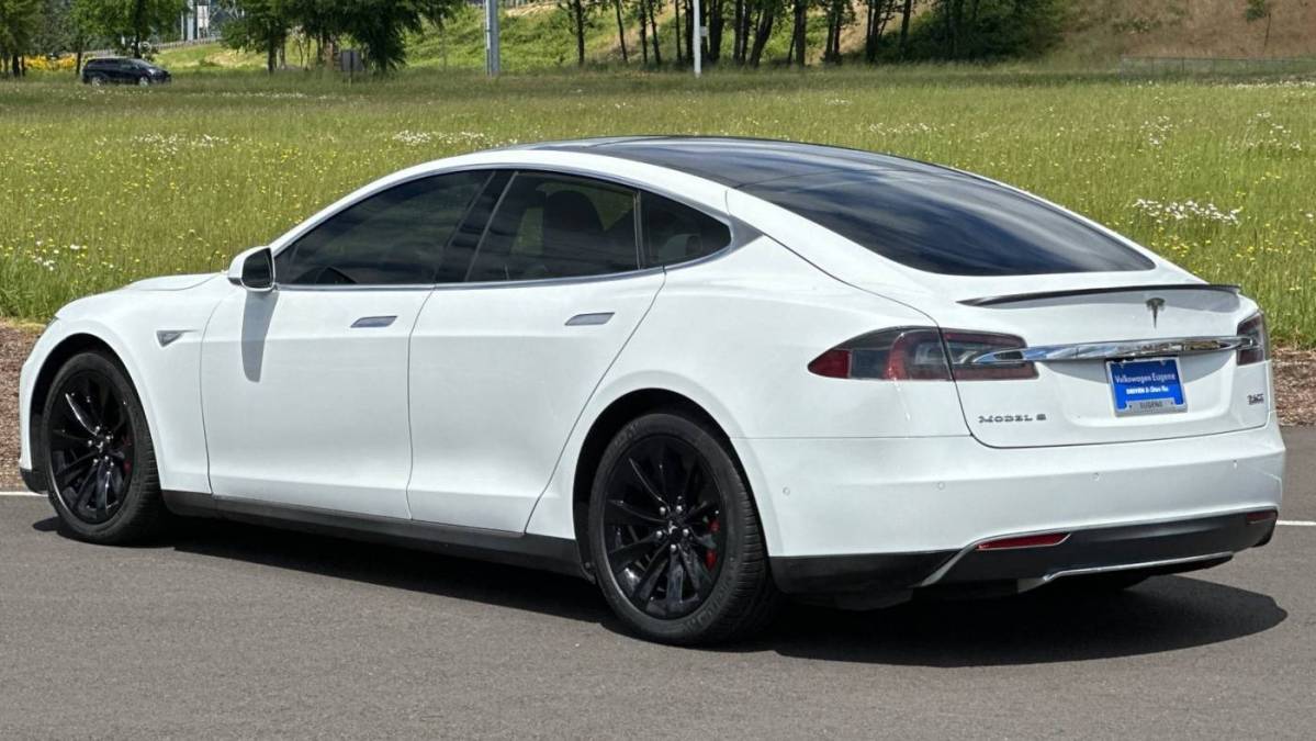 2016 Tesla Model S - Images - 5