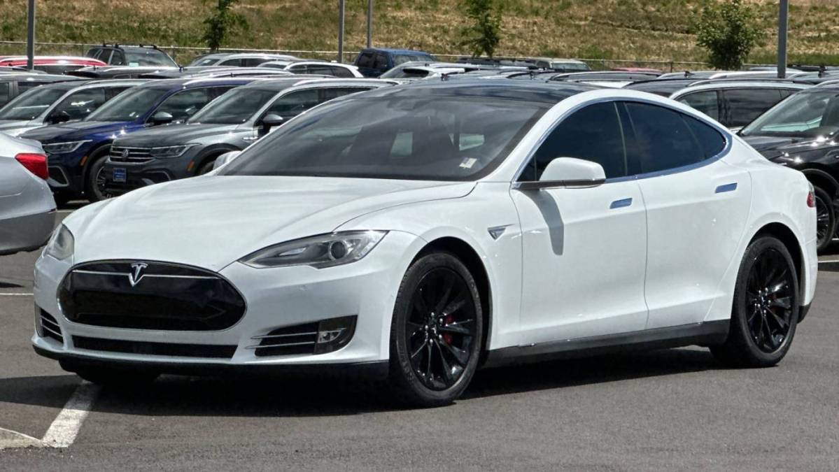 2016 Tesla Model S - Images - 7