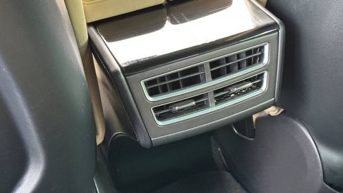 2016 Tesla Model S - Images - 13