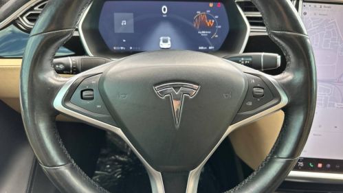 2016 Tesla Model S - Images - 24