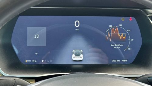 2016 Tesla Model S - Images - 27
