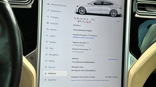 2016 Tesla Model S - Images - 31
