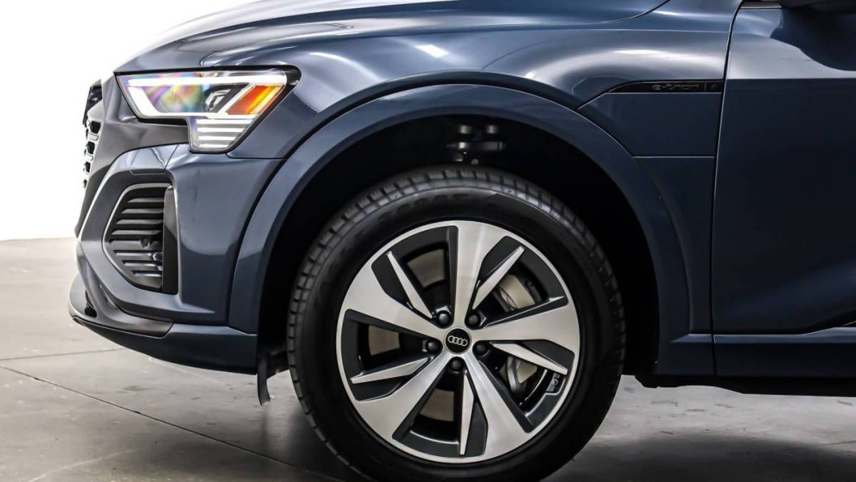 2024 Audi Q8 e-tron - Images - 10