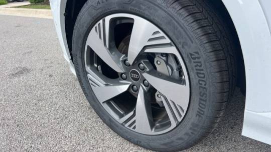 2025 Audi Q6 e-tron - Images - 5