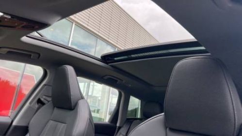 2025 Audi Q6 e-tron - Images - 36