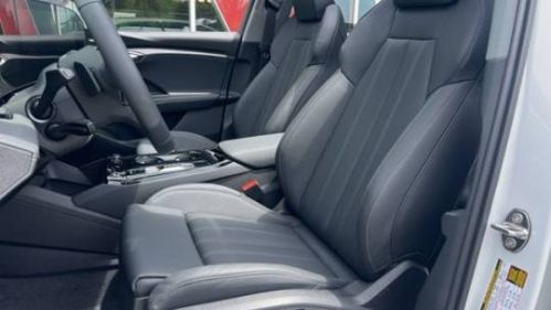 2025 Audi Q6 e-tron - Images - 24