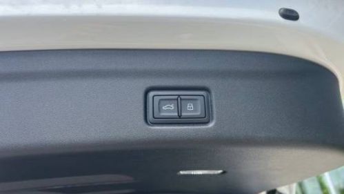 2025 Audi Q6 e-tron - Images - 30