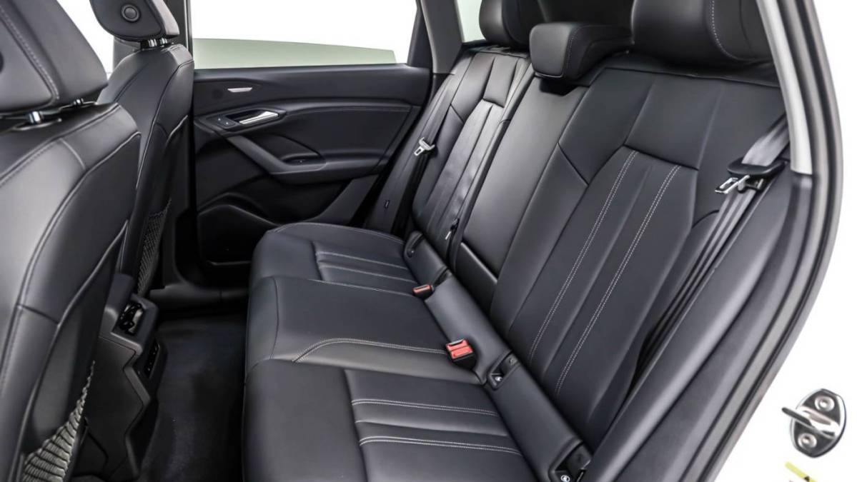 2025 Audi Q6 e-tron - Images - 8