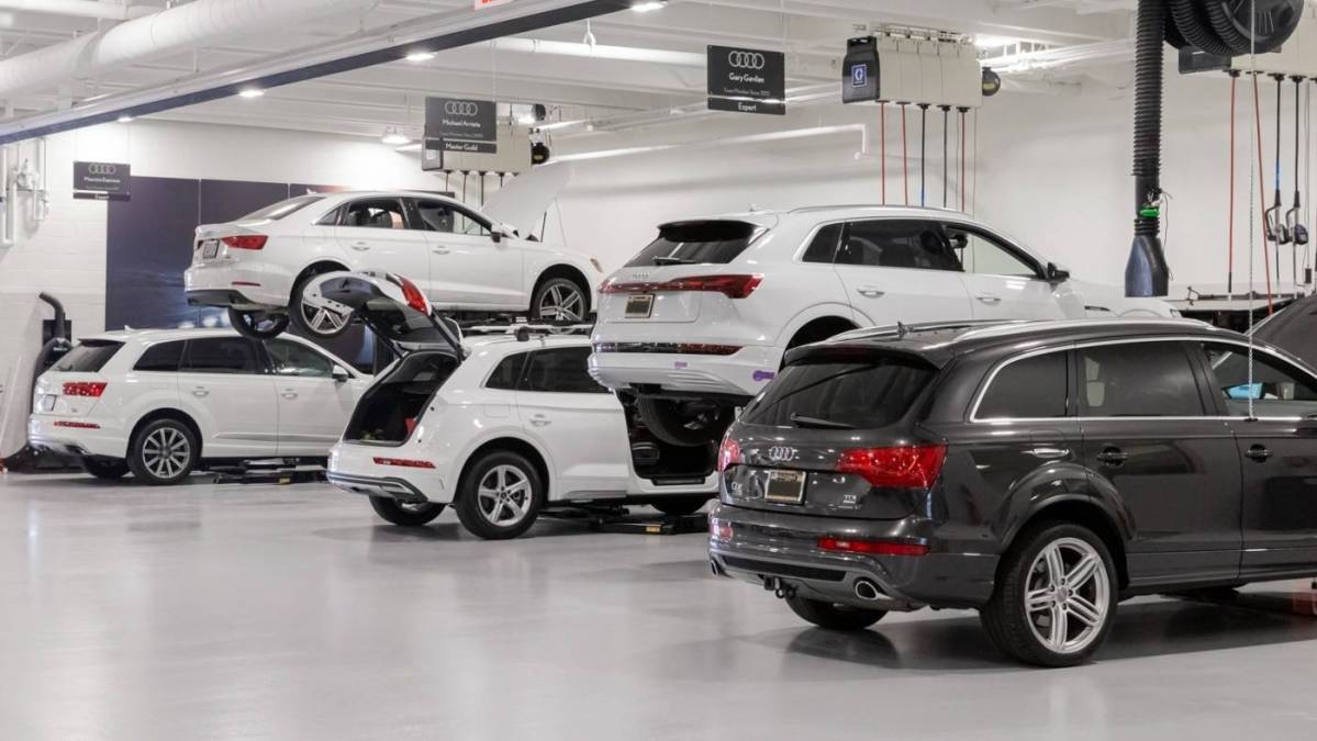 2025 Audi Q6 e-tron - Images - 18