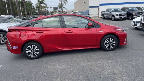 2019 Toyota Prius Prime - Images - 2