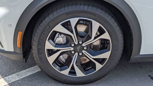 2024 Ford Mustang Mach E - Images - 15