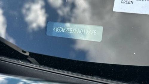 2023 Mercedes EQS SUV - Images - 4