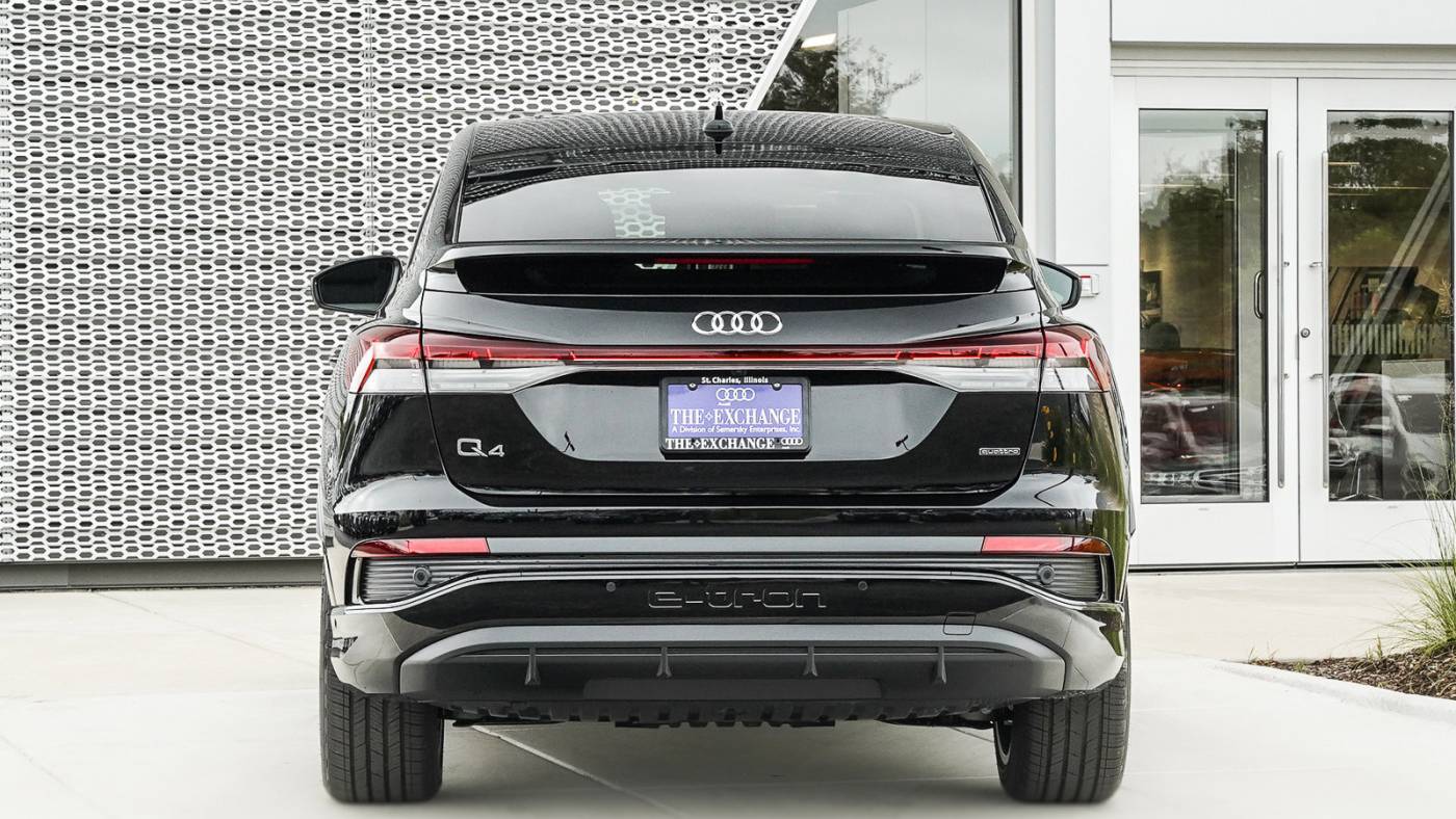 2024 Audi Q4 e-tron WA13UBFZ9RP077192