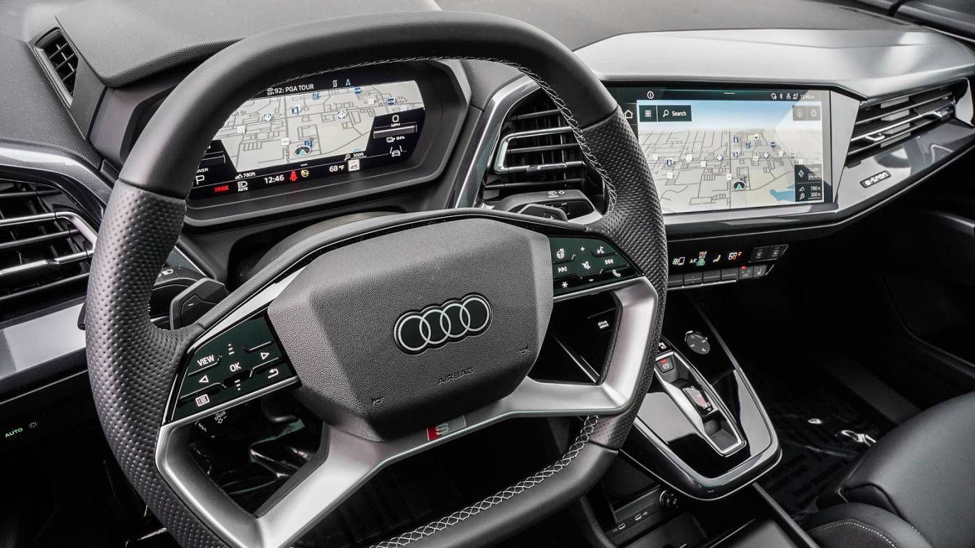2024 Audi Q4 e-tron WA13UBFZ9RP077192