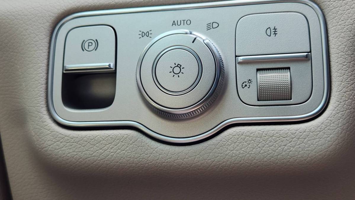 2025 Mercedes GLE - Images - 23